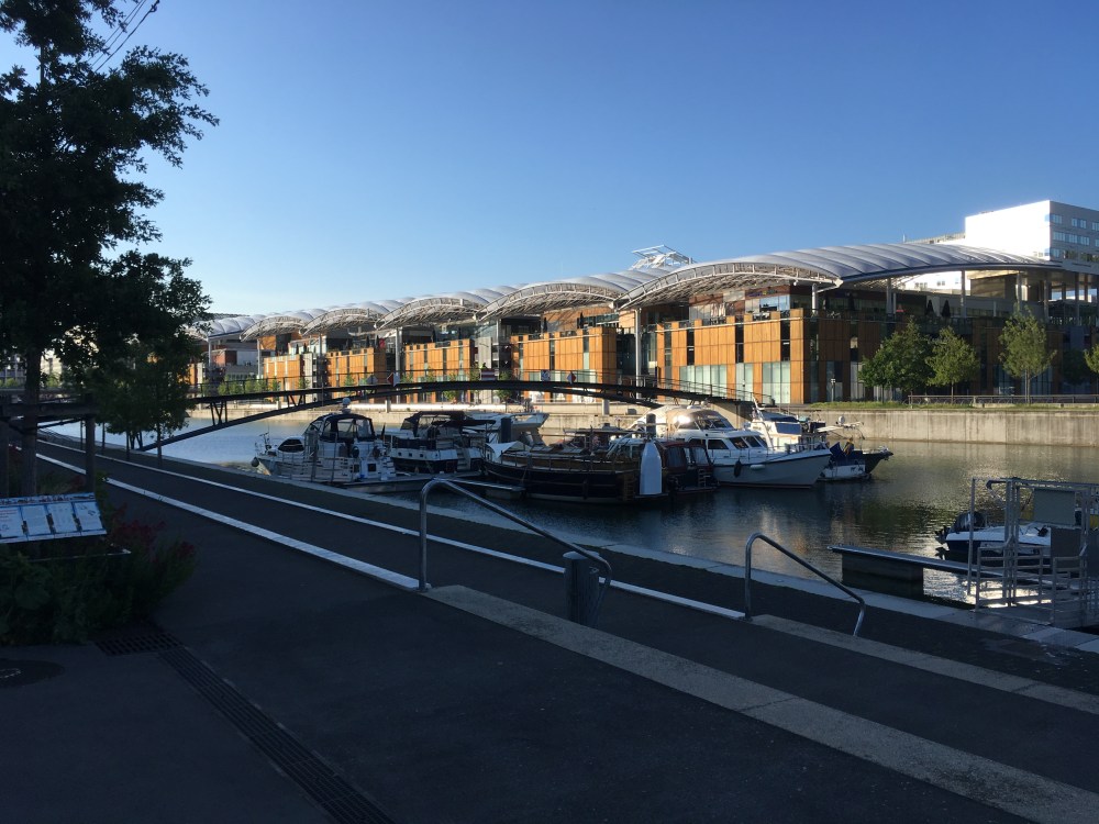 DFF2559A-D6B9-4951-9A6C-66E8A3A020FC