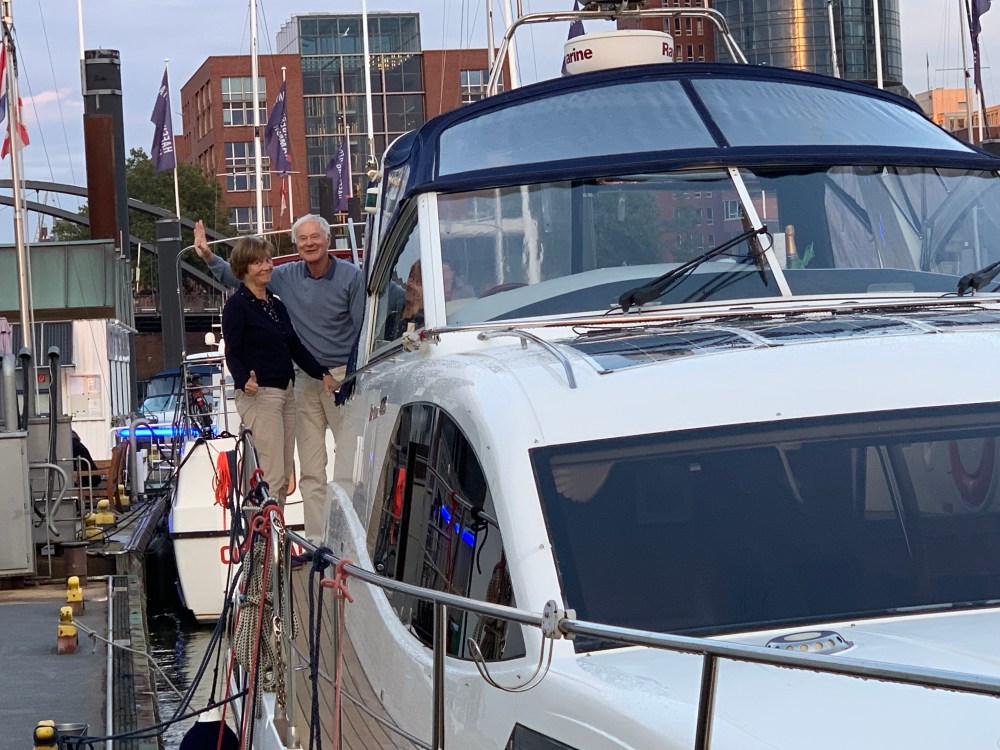 133148D6-76B4-479E-88AD-B94F3DBEA09D