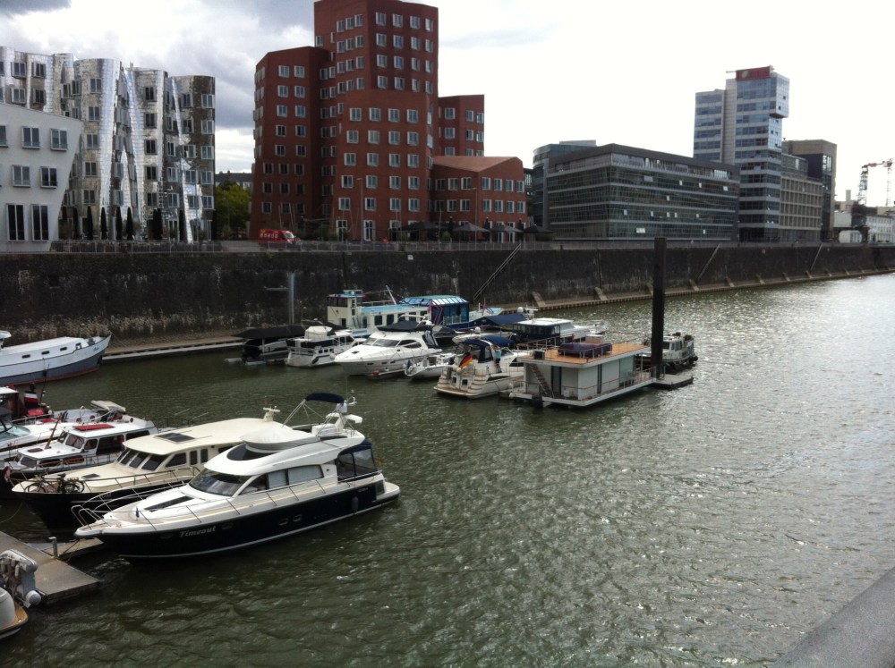 36BC6671-7FC3-4A2A-9E32-67F841506920