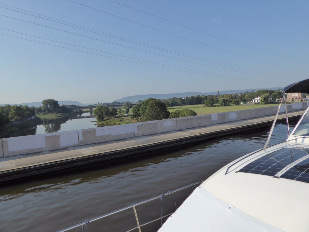 F6D1C501-7333-497F-B65C-2606A4E7DA83